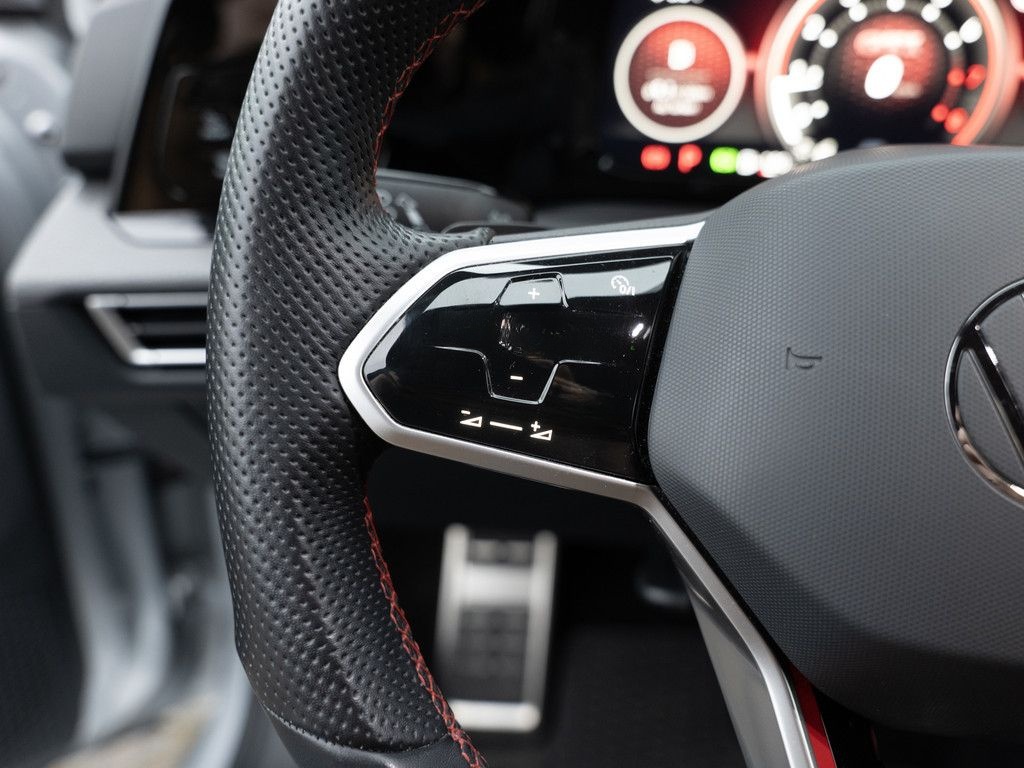 Volkswagen Golf VIII 2.0 TSI GTI Clubsport MATRIX-LED ACC foto 23
