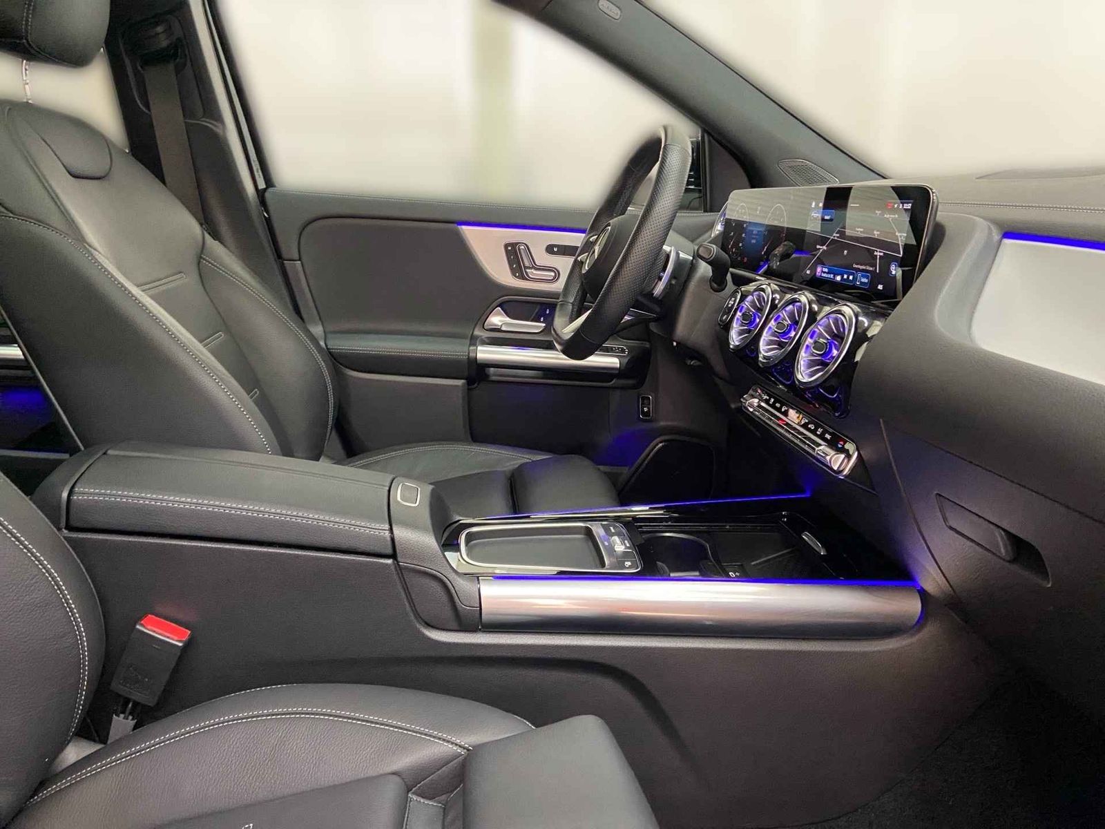 Mercedes-Benz GLA 200 d 4M AMG+Pano+Distr+LED+Navi+AHK+Memory+ foto 11