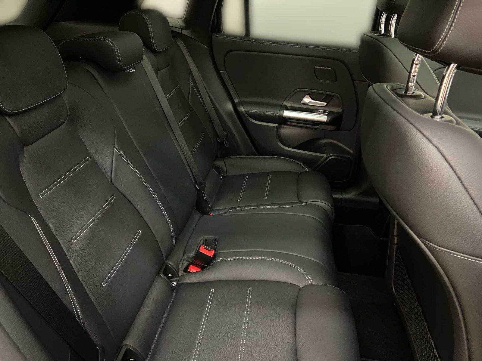 Mercedes-Benz GLA 200 d 4M AMG+Pano+Distr+LED+Navi+AHK+Memory+ foto 12