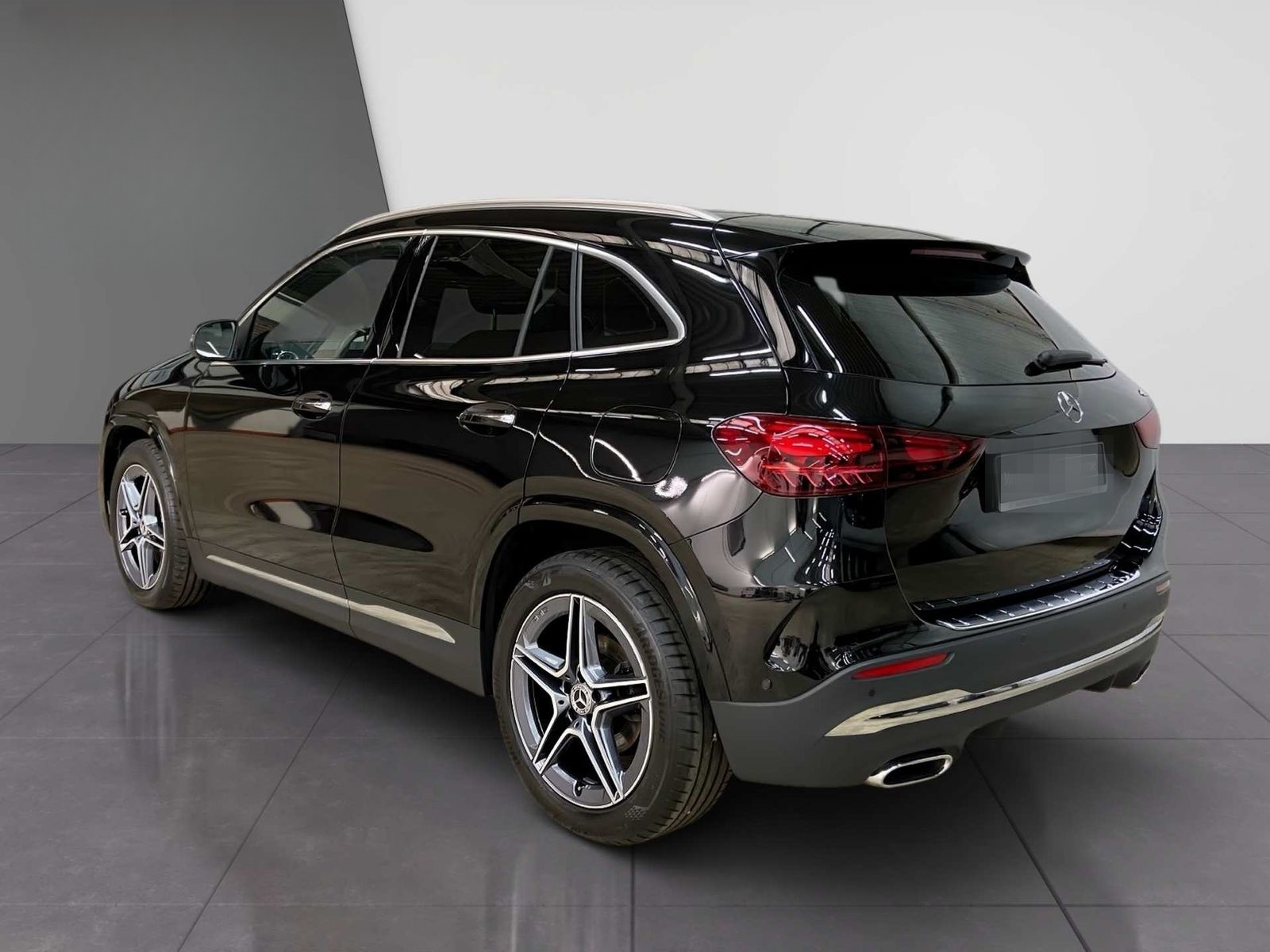 Mercedes-Benz GLA 200 d 4M AMG+Pano+Distr+LED+Navi+AHK+Memory+ foto 4