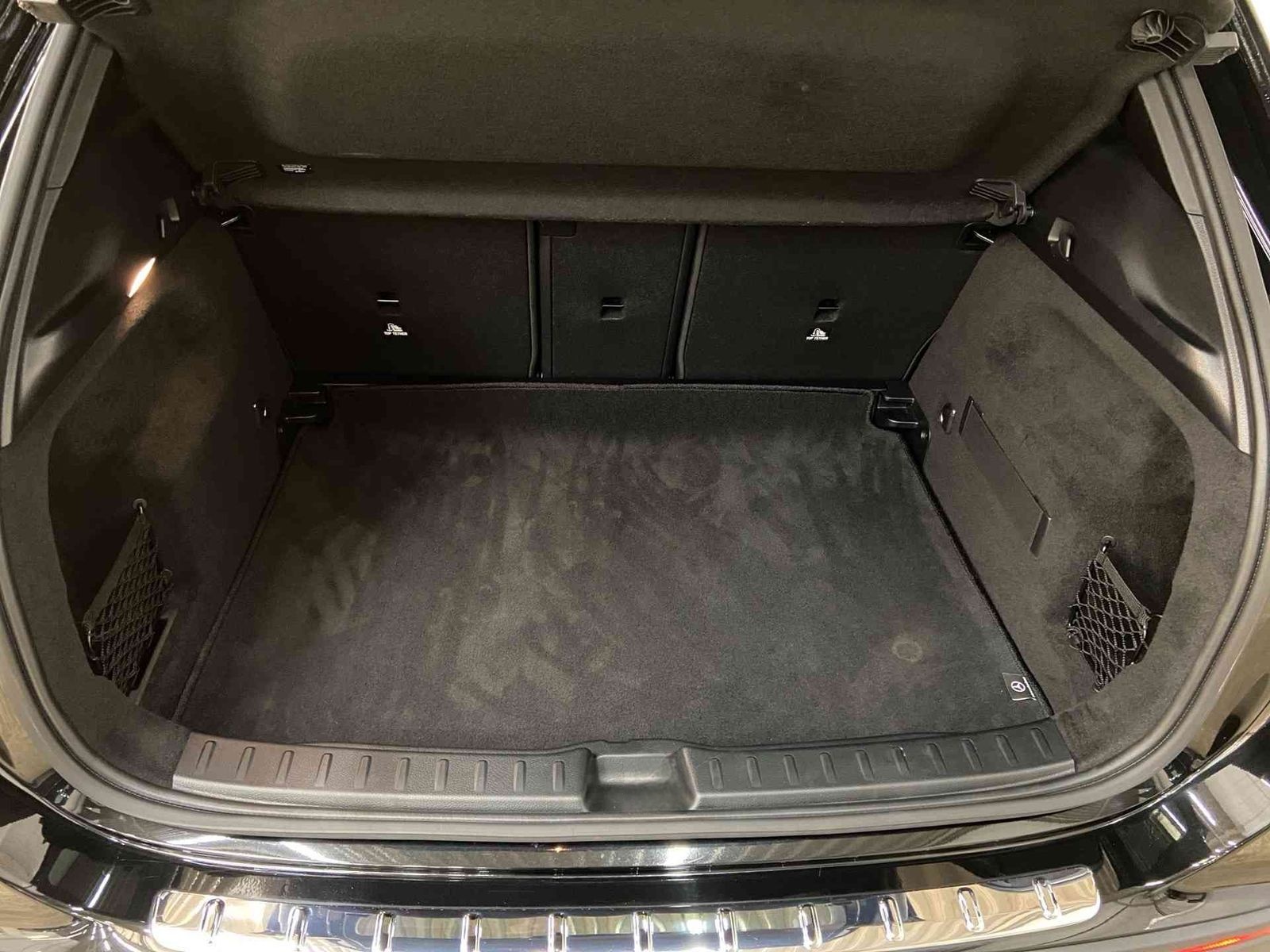 Mercedes-Benz GLA 200 d 4M AMG+Pano+Distr+LED+Navi+AHK+Memory+ foto 8