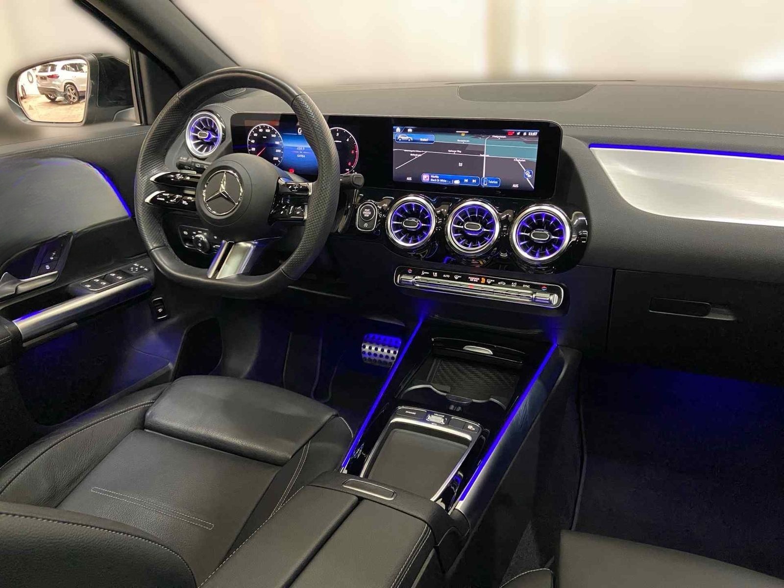 Mercedes-Benz GLA 200 d 4M AMG+Pano+Distr+LED+Navi+AHK+Memory+ foto 9