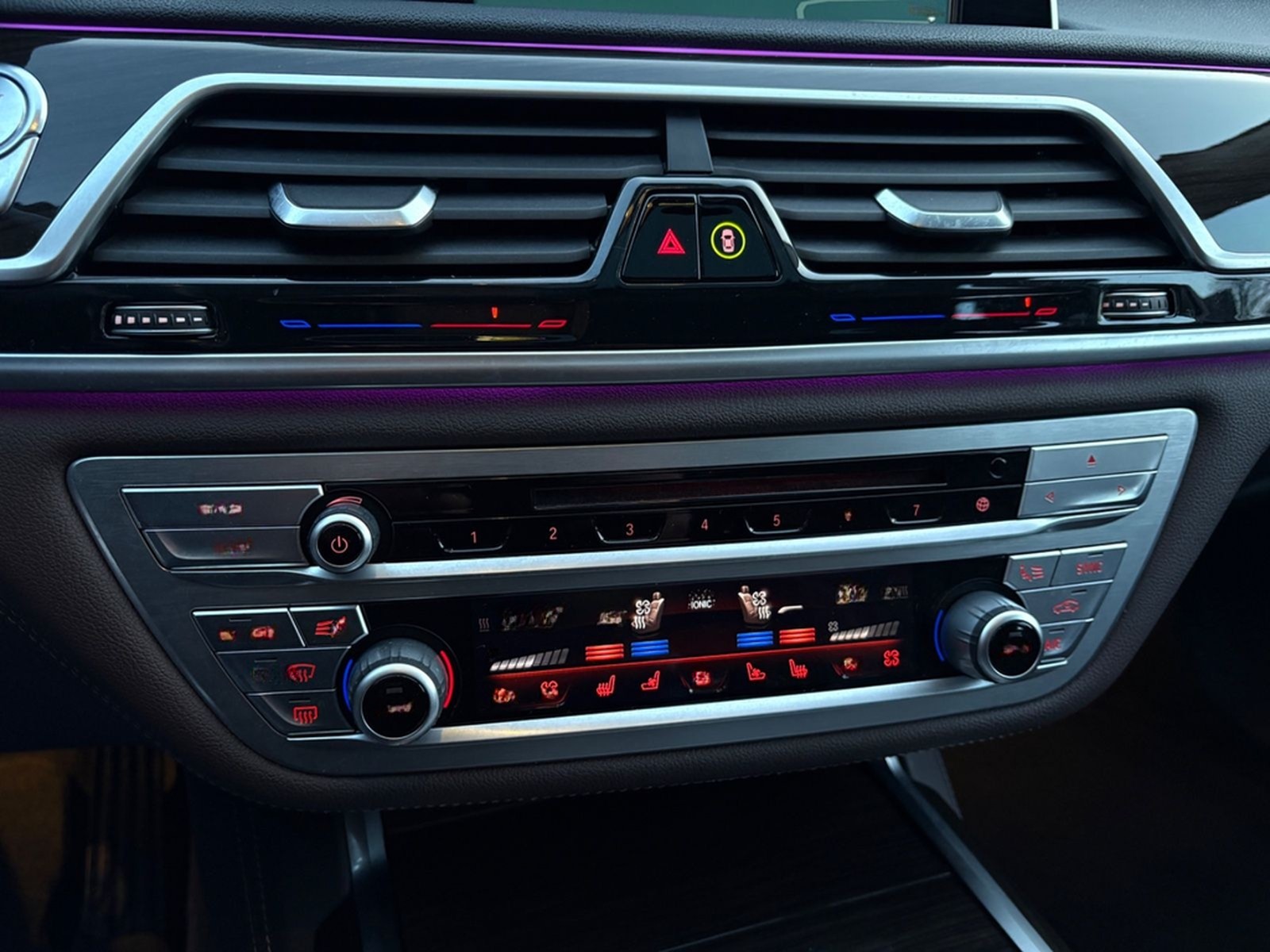 BMW 740 d xDrive Sportautomatic NightVis/Laser/Pano foto 36