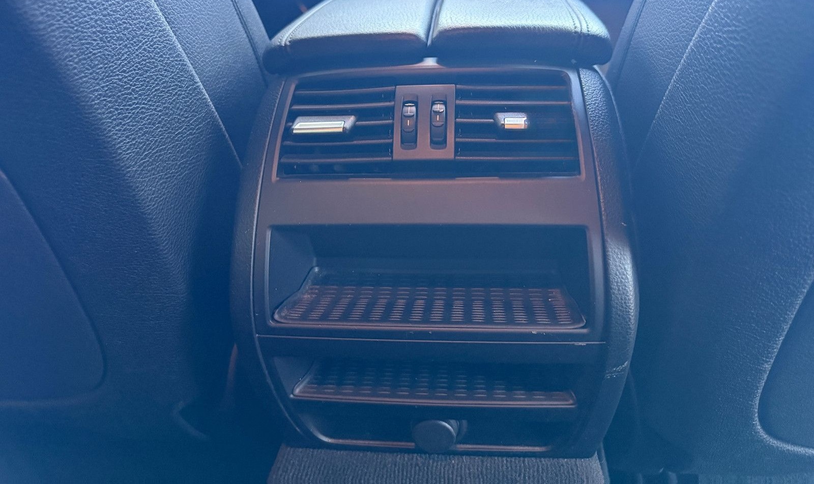 BMW 520 d*AUTOM*NAVI*BI-XENON*SHZ*LEDER*USB*PDC*LED foto 21