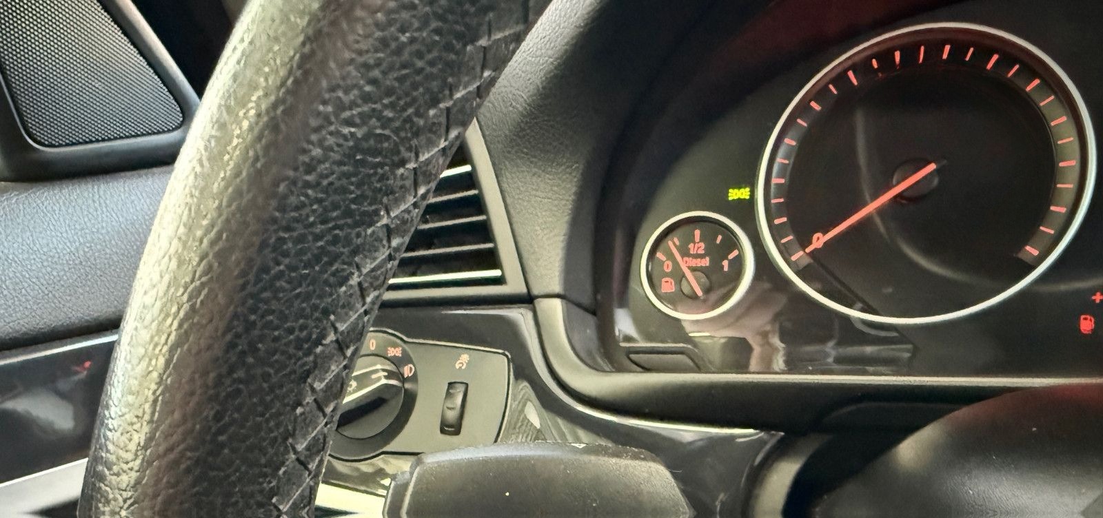 BMW 520 d*AUTOM*NAVI*BI-XENON*SHZ*LEDER*USB*PDC*LED foto 32