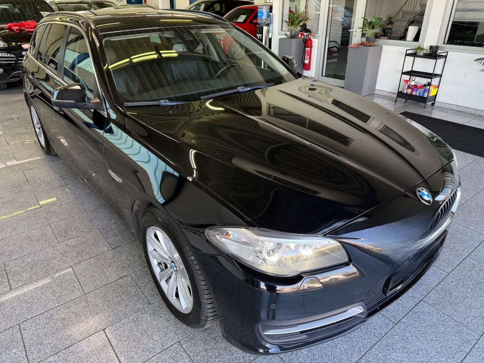 BMW 520 d*AUTOM*NAVI*BI-XENON*SHZ*LEDER*USB*PDC*LED foto 5
