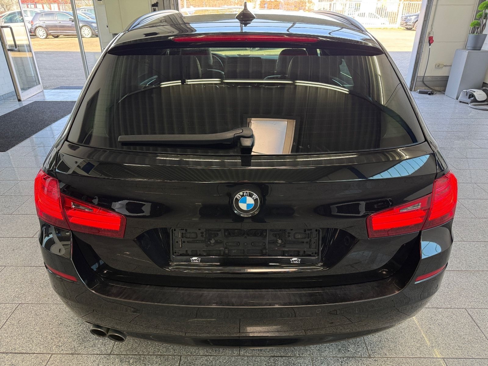 BMW 520 d*AUTOM*NAVI*BI-XENON*SHZ*LEDER*USB*PDC*LED foto 8