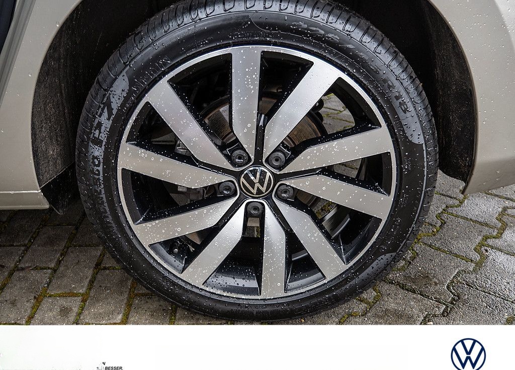 Volkswagen Touran 2.0TDI DSG LED NAVI ACC STANDHZ foto 7