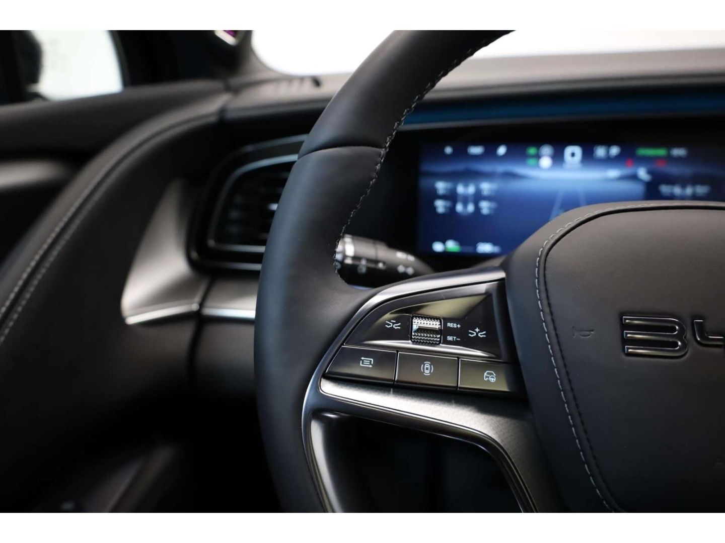 BYD SEALION 7 Comfort foto 16