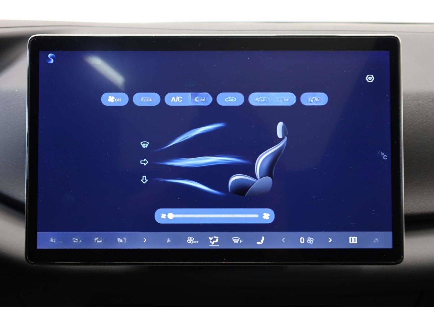 BYD ATTO 2 Comfort foto 17