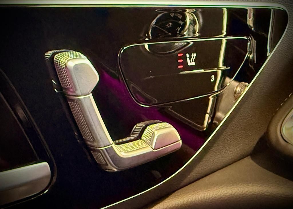 Mercedes-Benz E 220 d T AMG+AHK+NIGHT+DIGIGLIGHT+MEMORY foto 20