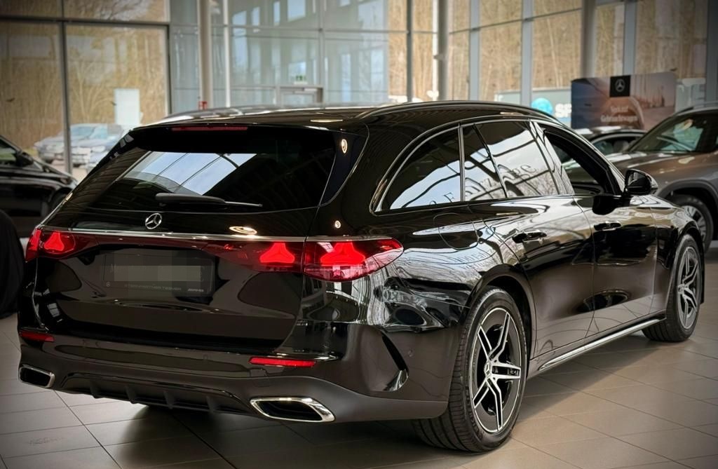 Mercedes-Benz E 220 d T AMG+AHK+NIGHT+DIGIGLIGHT+MEMORY foto 3