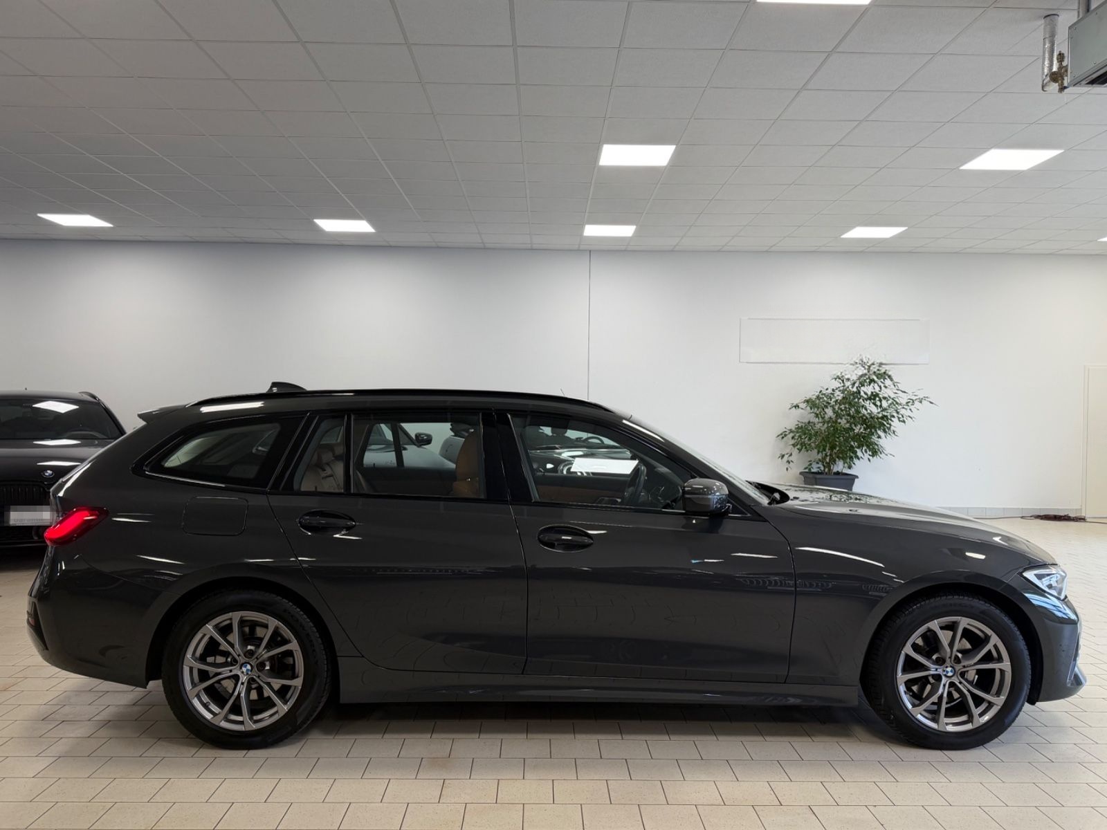 BMW 320dxDriv/Aut/Panor/AHK/LEDer/St&Go/SportL foto 11