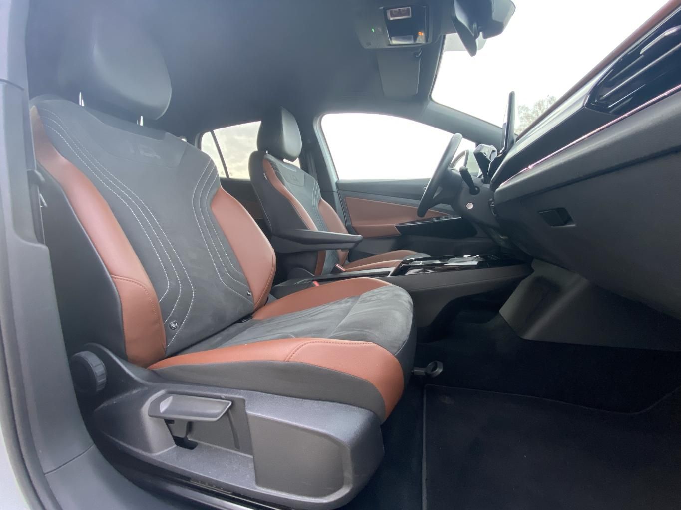 Volkswagen ID.4 CCS+APP-CONNECT+KAMERA+NAVI+IQ.-MATRIX-LED+ foto 13