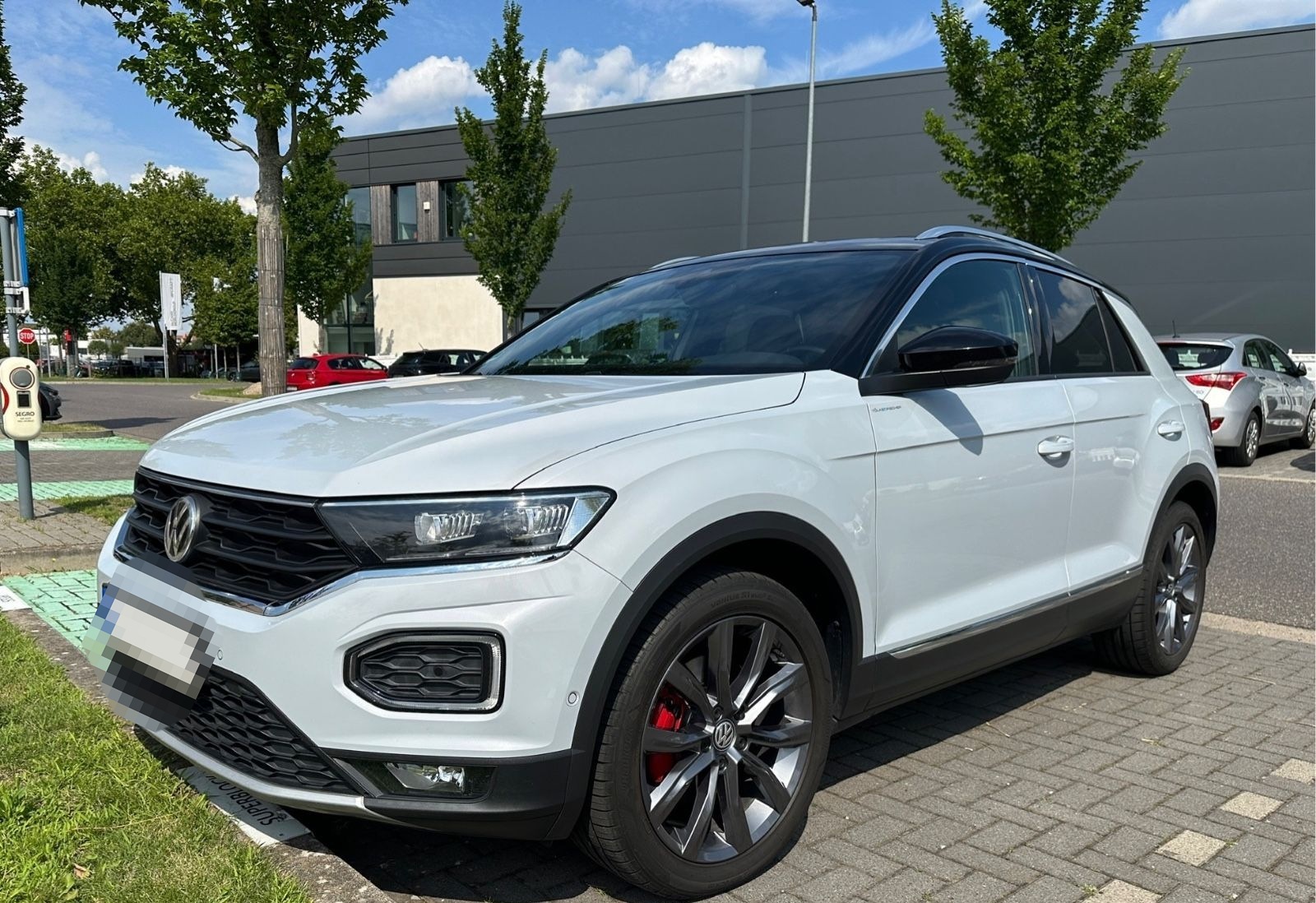 Volkswagen T-Roc 2.0 TSI DSG 4MOTION Sport  foto 2