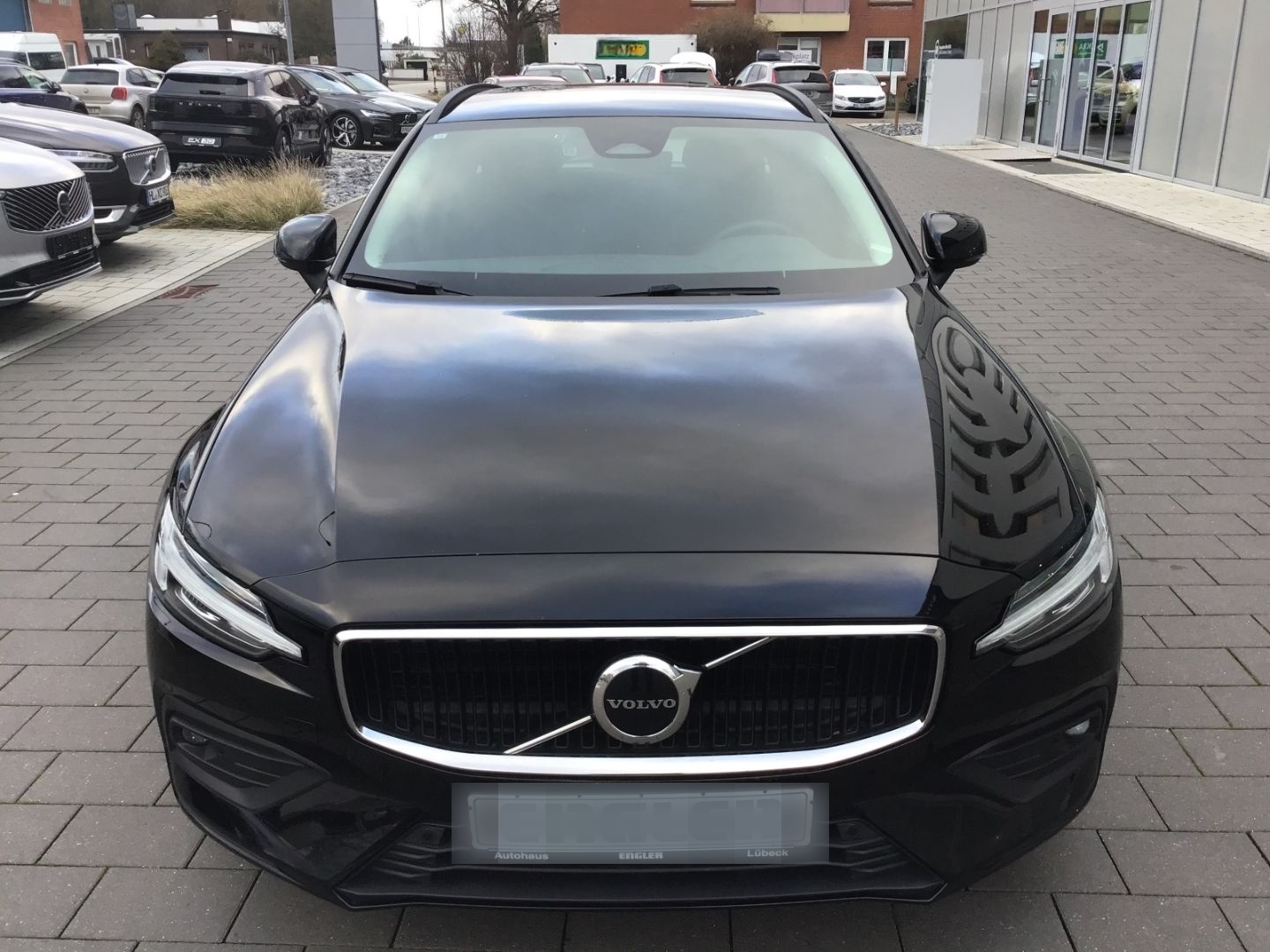 Volvo V60 B4 (Diesel) Core Cam Nebel Navi foto 3