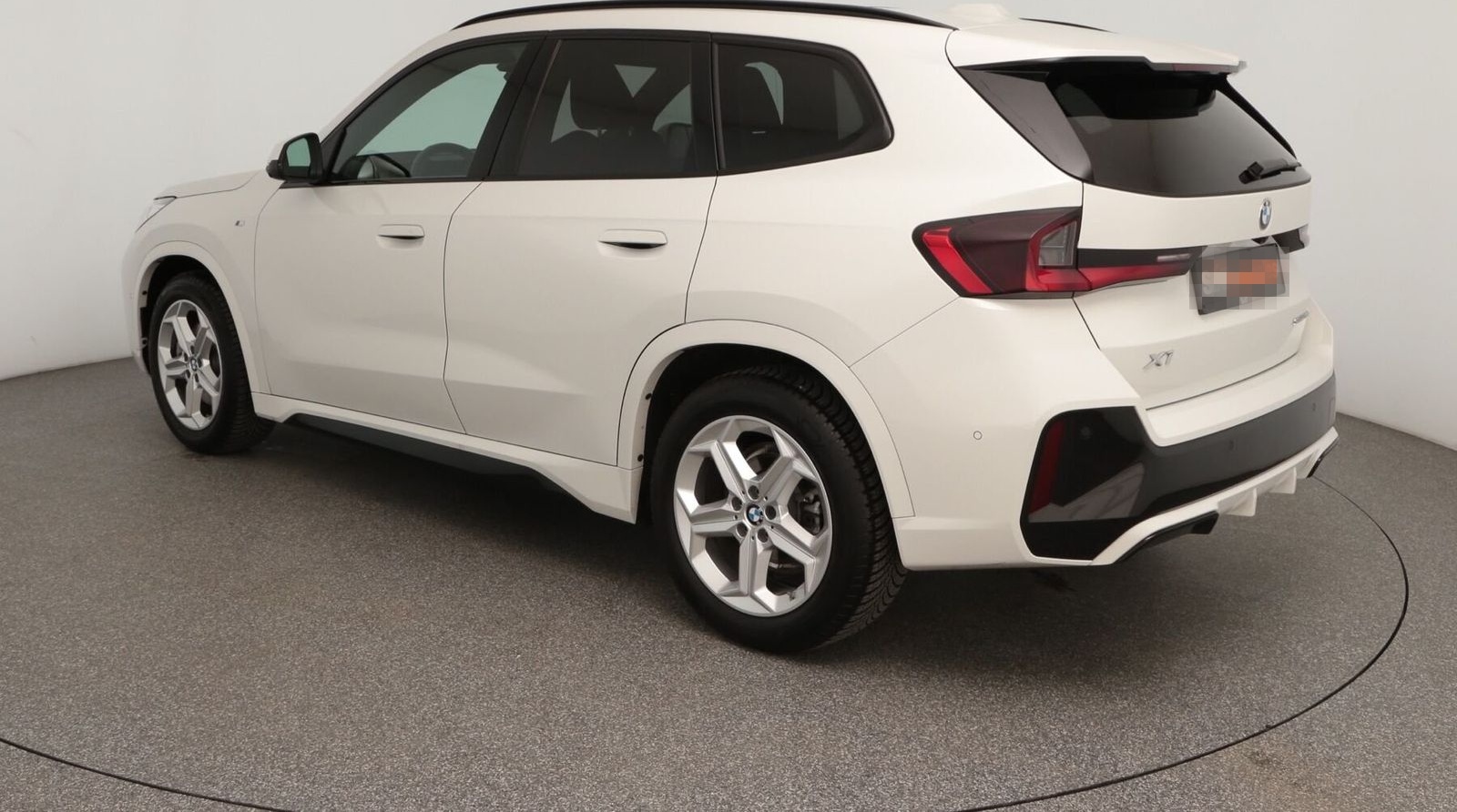 BMW X1 sDrive 20i M Sport|PANO|ACC|RFK|HeadUp|AHK AC foto 4