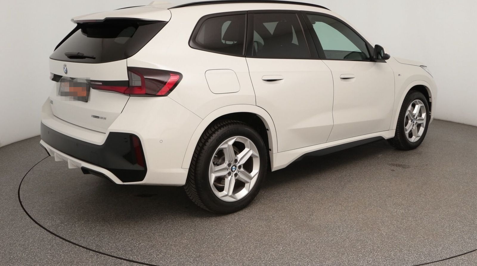 BMW X1 sDrive 20i M Sport|PANO|ACC|RFK|HeadUp|AHK AC foto 5