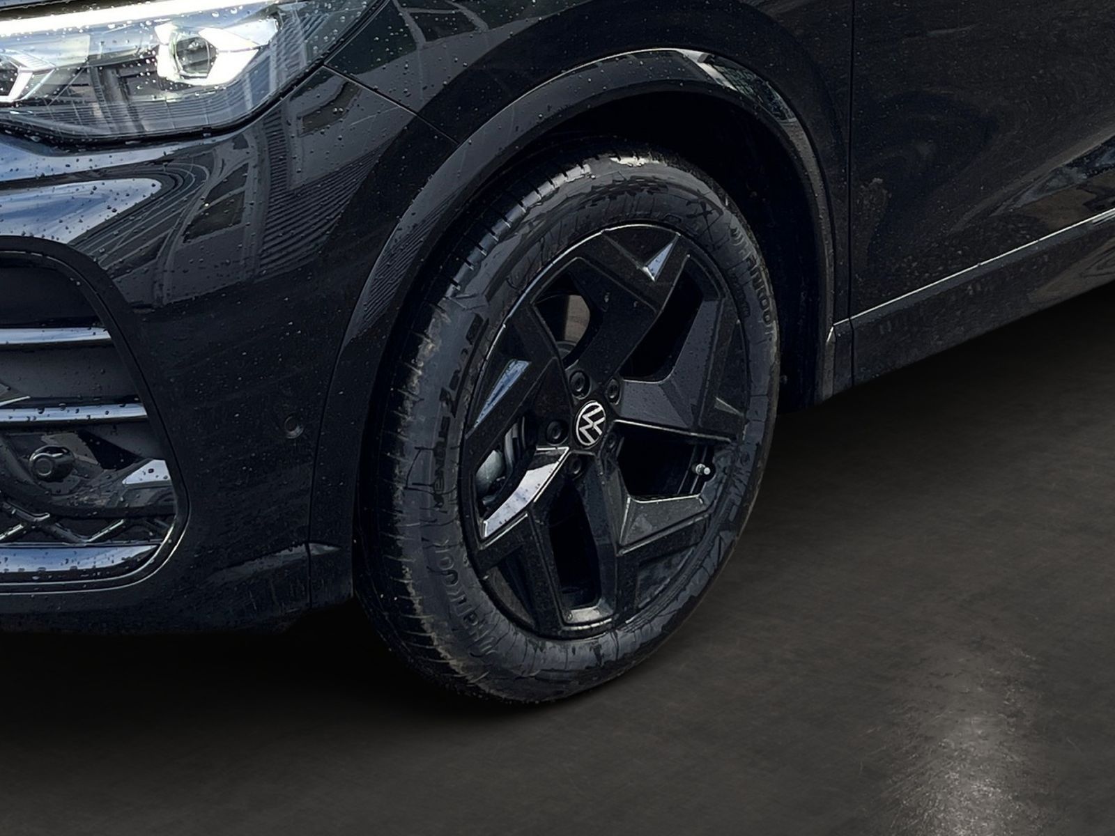 Volkswagen Tiguan R-Line 1.5 eTSI OPF 110 kW (150 PS) DSG foto 6