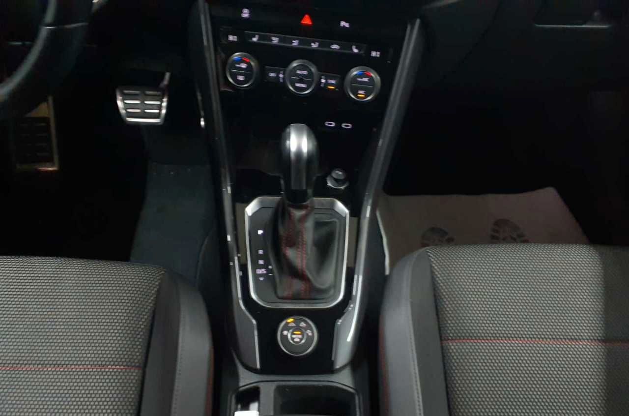 Volkswagen T-Roc 2.0 TDI 4MOTION Sport AHK RFK NAV foto 7