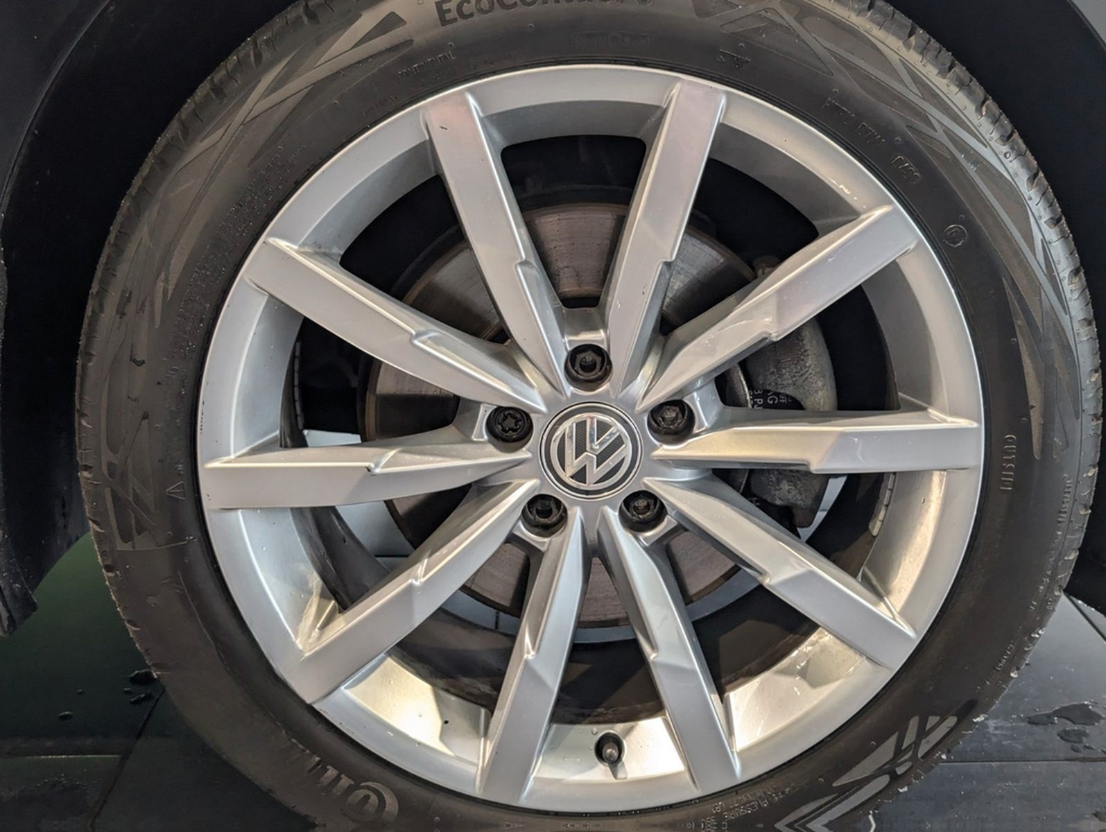 Volkswagen Passat Variant 2.0 TDI SCR DSG Elegance R-Line foto 13