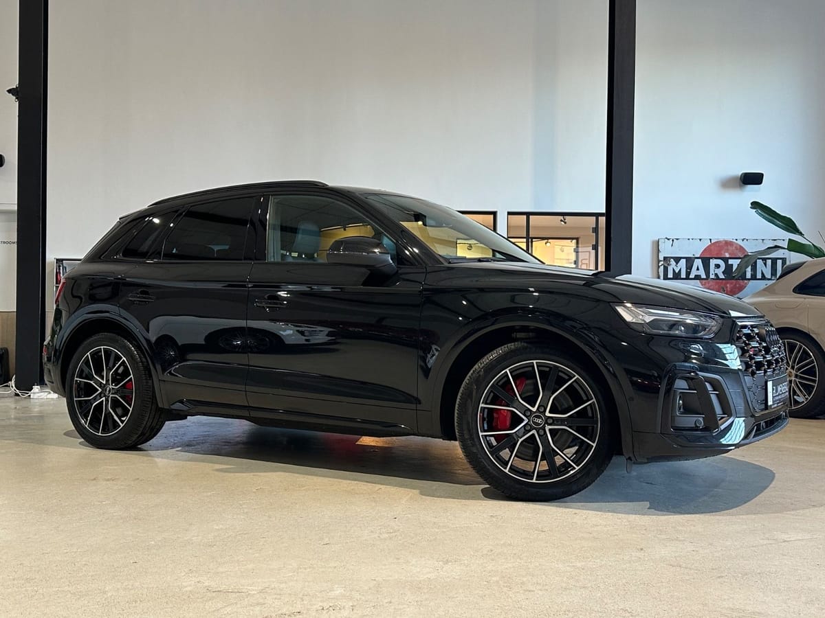 Audi SQ5 quattro Black,360°Kam Matrix Apple foto 2