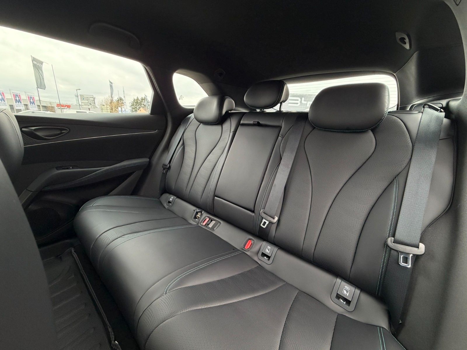 BYD SEAL 6 DM-i Touring Boost 1.5 - Tageszulassung foto 25