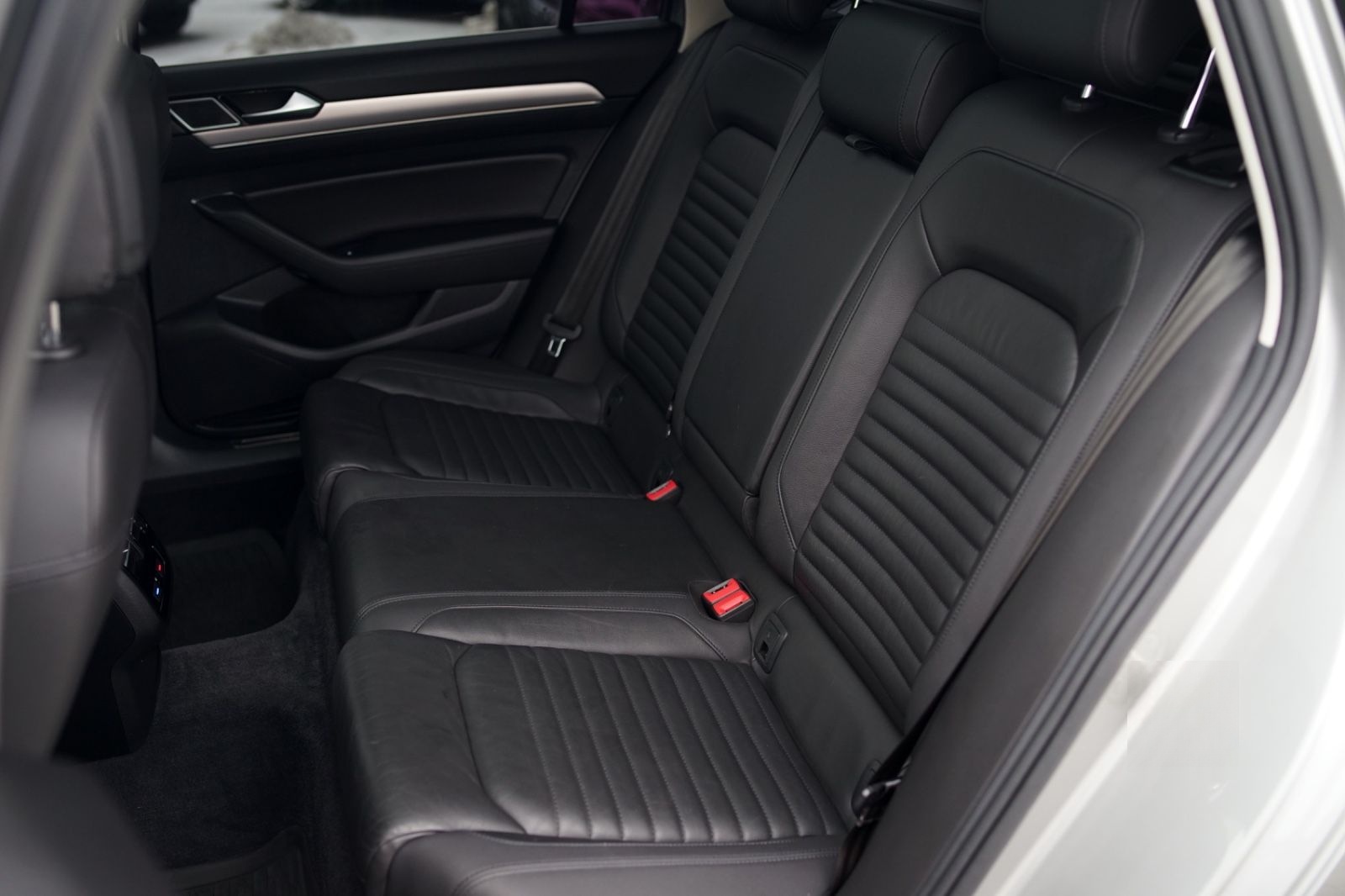 Volkswagen Passat Alltrack LED Massage Panorama AHK CarPlay foto 13