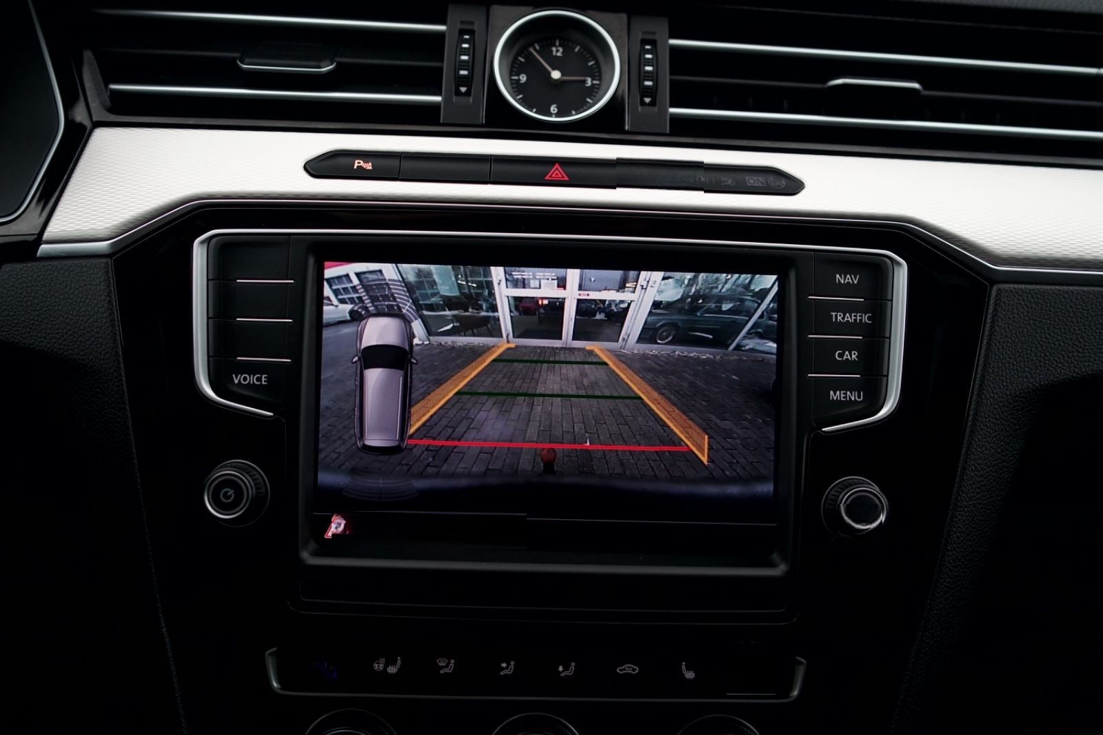 Volkswagen Passat Alltrack LED Massage Panorama AHK CarPlay foto 18