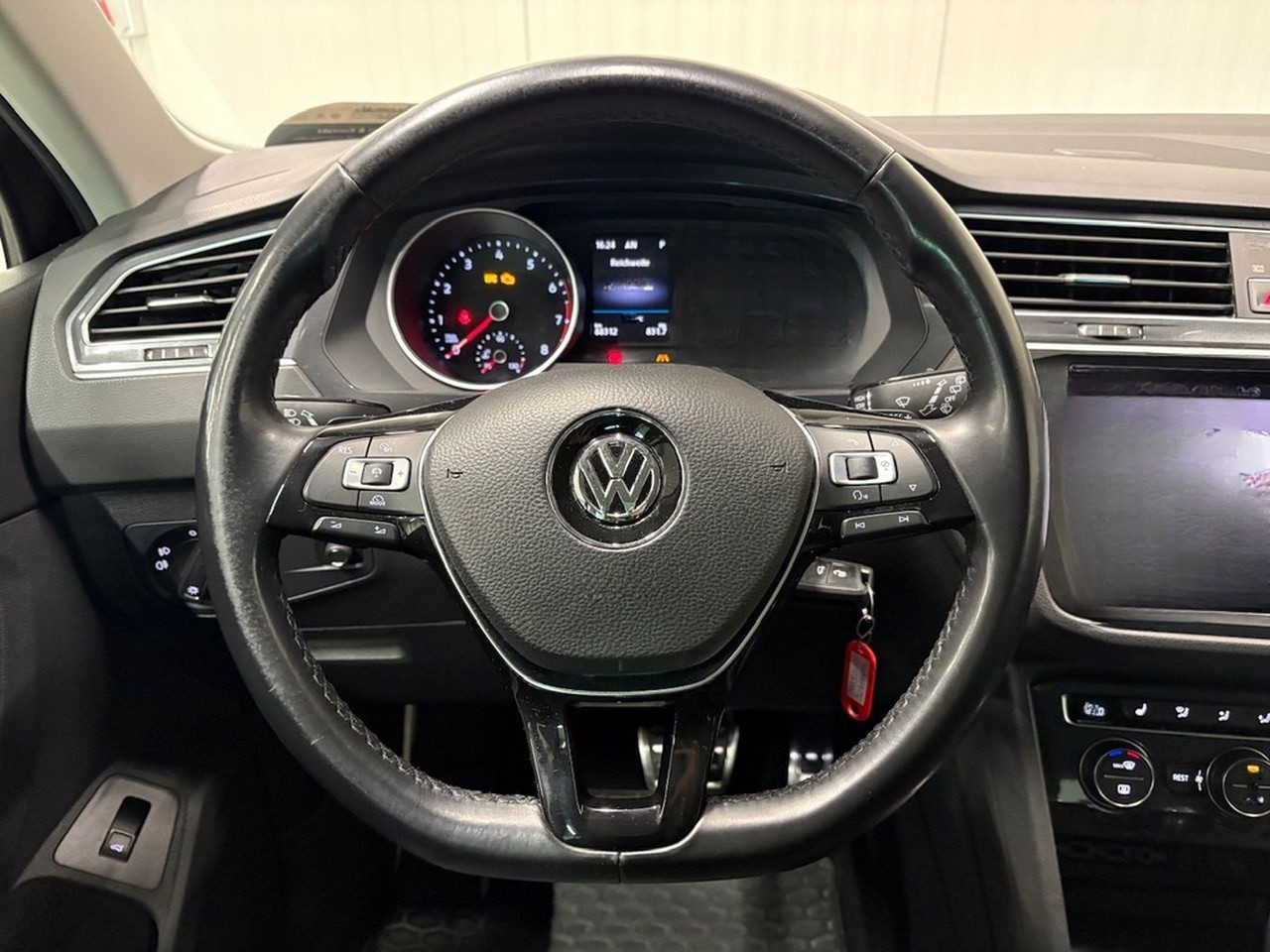 Volkswagen Tiguan Sound 1.4 TSI DSG R-LINE LED NAVI foto 13