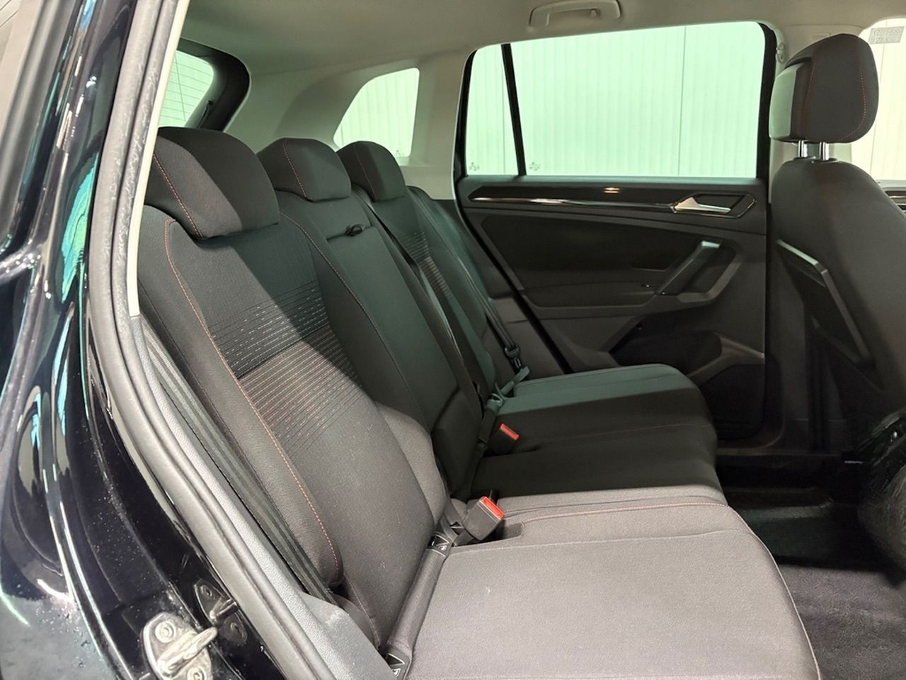 Volkswagen Tiguan Sound 1.4 TSI DSG R-LINE LED NAVI foto 28