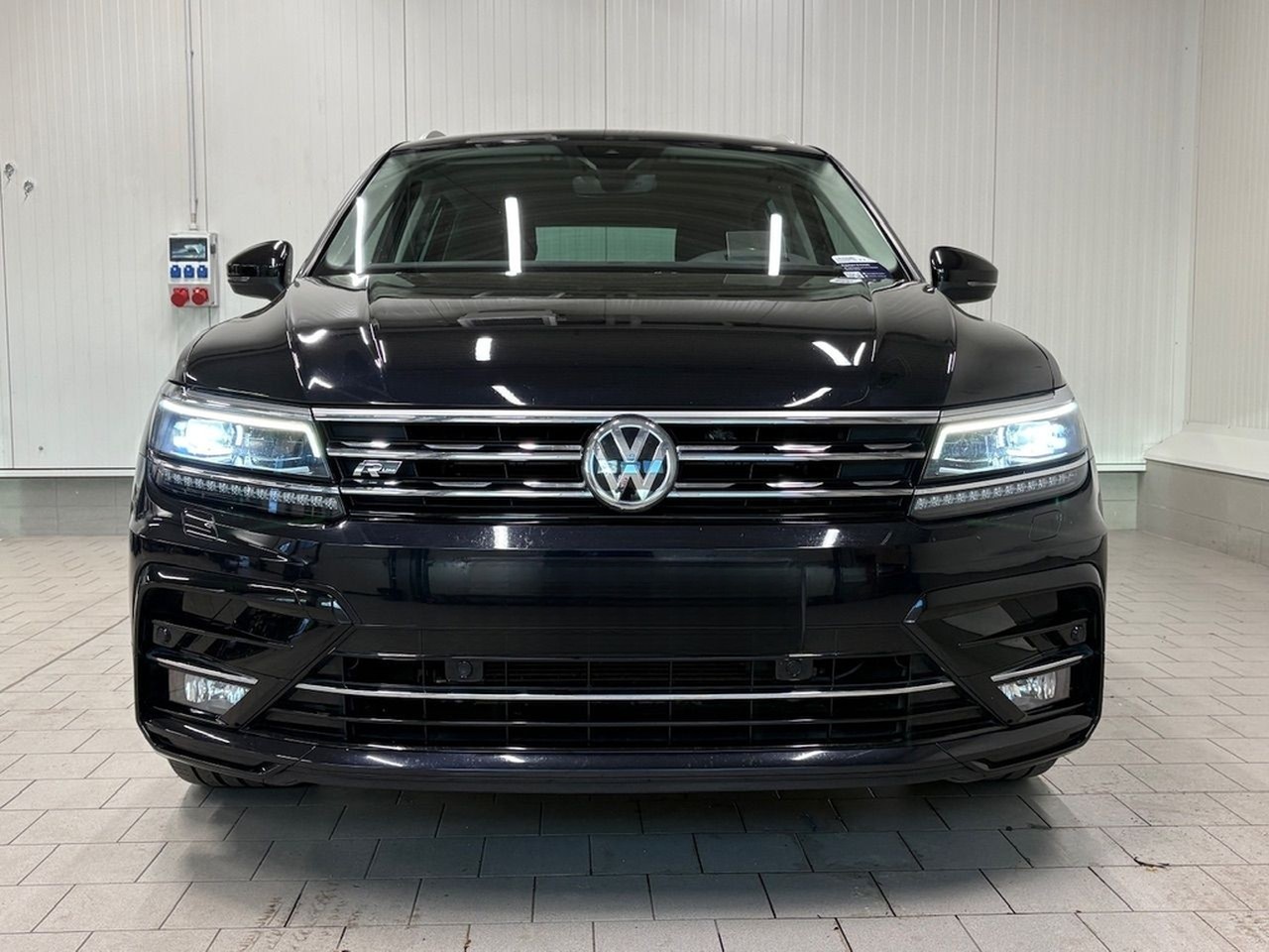 Volkswagen Tiguan Sound 1.4 TSI DSG R-LINE LED NAVI foto 10