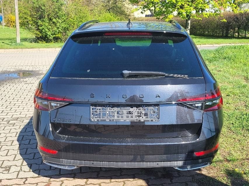 Skoda Superb Combi 2.0 TDI DSG SPORTLINE PANORAMA ACC foto 5