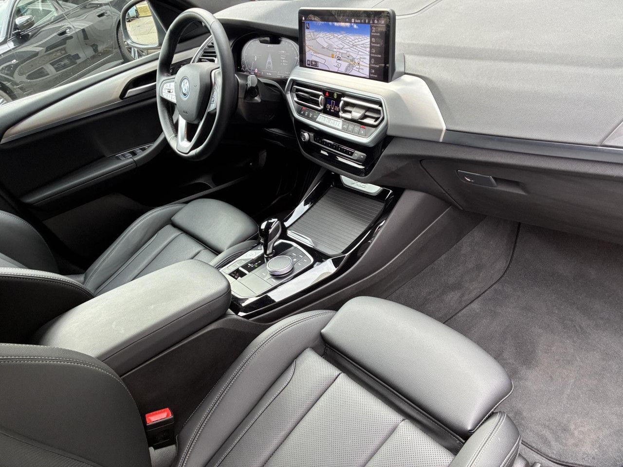 BMW X3 x30e Sports.HUD ACC SuView Laser Ad-Fahrw.AHK foto 12