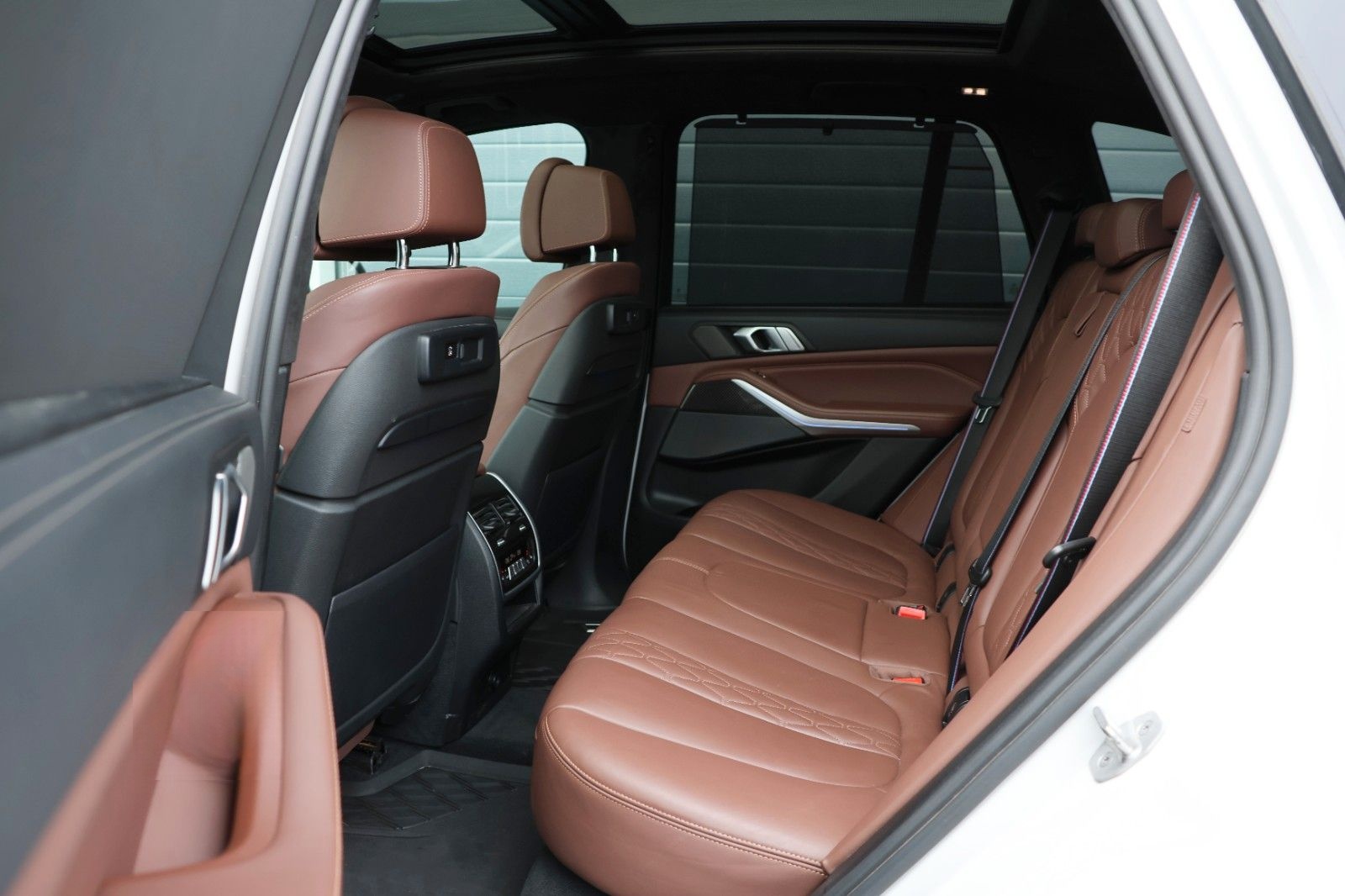 BMW X5 M50i xDrive/LASER/ACC/HUD/360/4xSHZ/SkyLounge foto 19