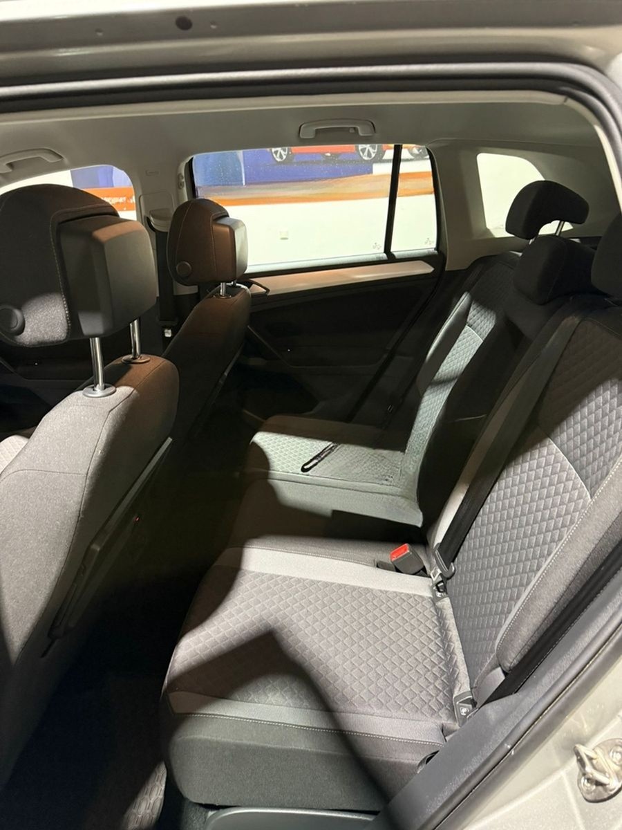 Volkswagen Tiguan DSG 2.0 TDI 4Motion AHK+SHZ+NAVI+190PS foto 23