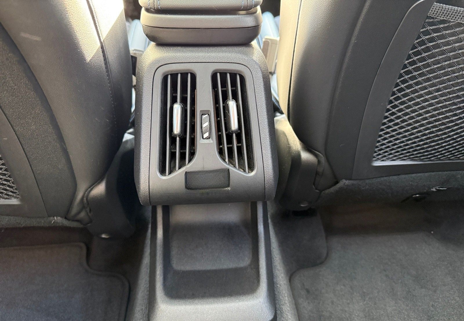 BMW X1 23d xDrive M Sport AHK/MASSAGE/ASSISTPROF/PAN foto 12