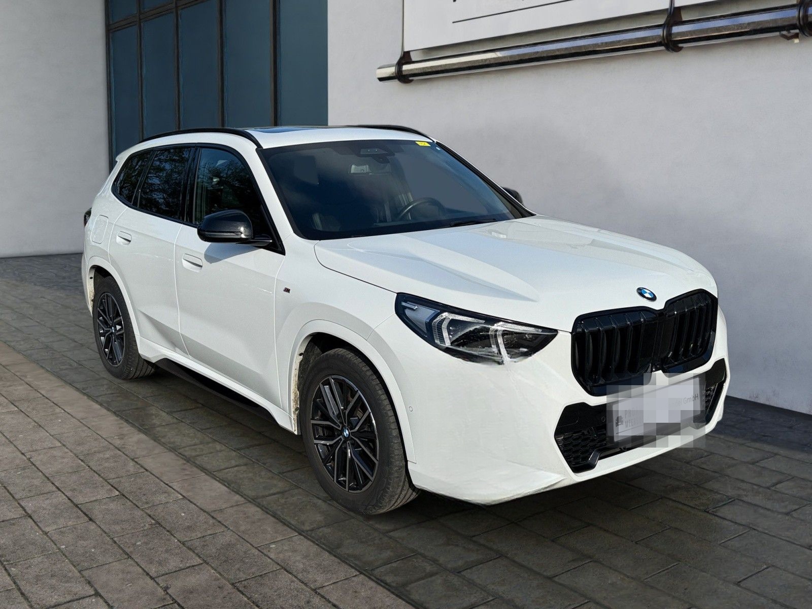 BMW X1 23d xDrive M Sport AHK/MASSAGE/ASSISTPROF/PAN foto 4