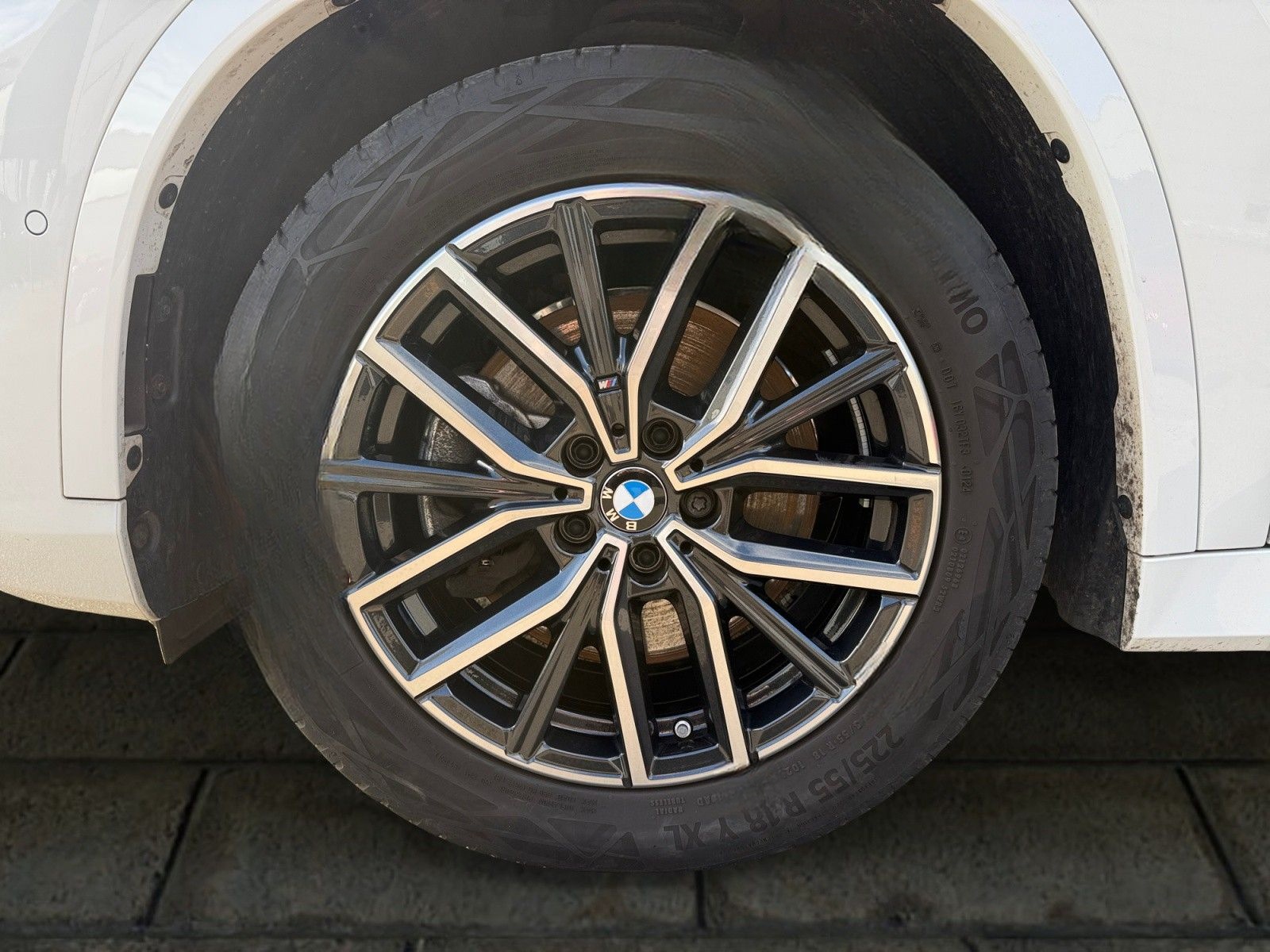 BMW X1 23d xDrive M Sport AHK/MASSAGE/ASSISTPROF/PAN foto 5