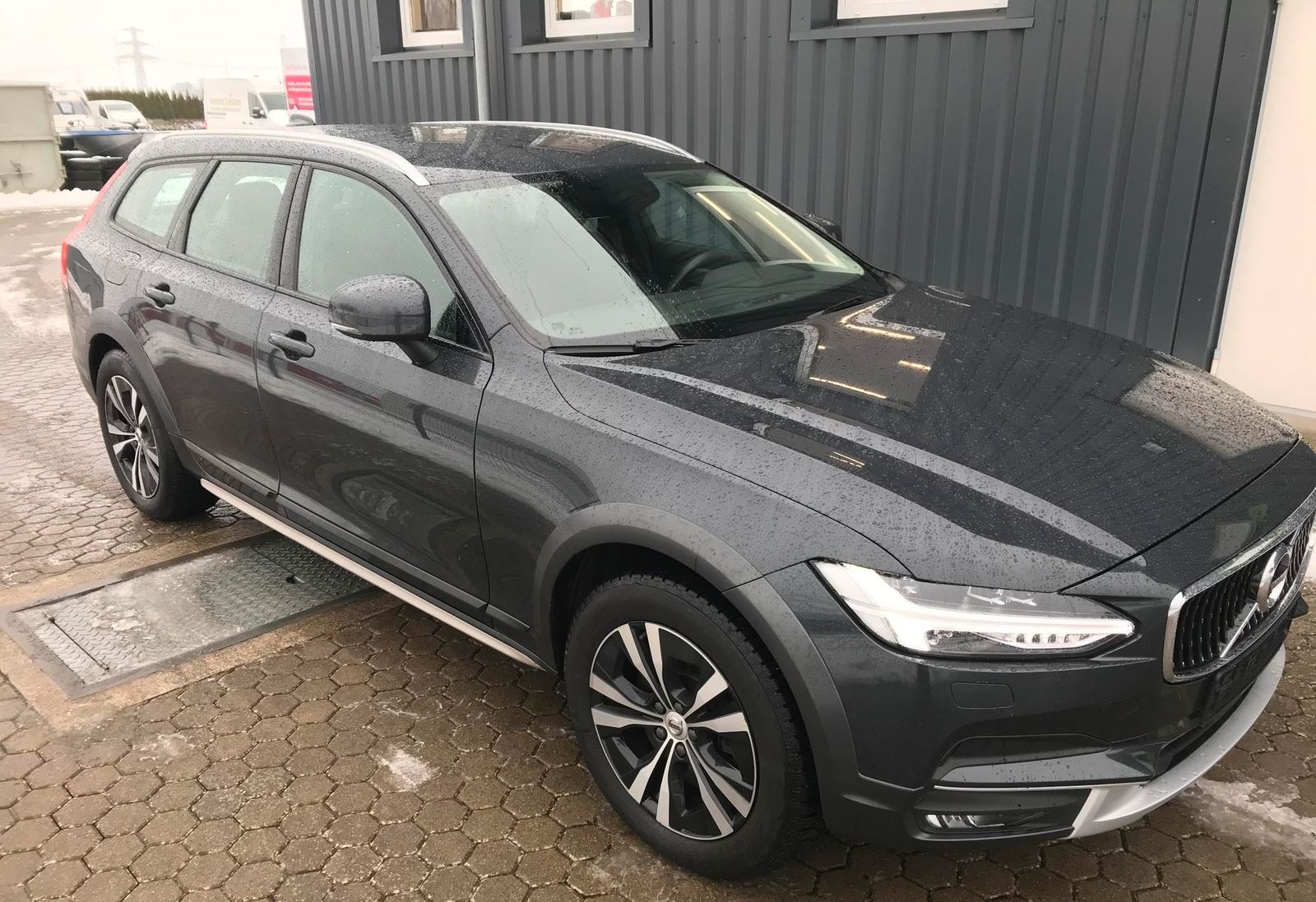 Volvo V90 Cross Country V 90 D4 AWD Pro 140 kW (190... foto 3