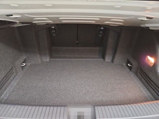 Volkswagen T-Roc Cabriolet R-Line Rear View Windschott Navi foto 11