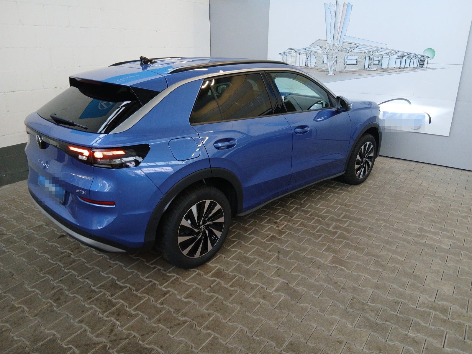 Volkswagen T-Roc Life 1.5 eTSI DSG + ACC +LED+Navi +Keyless foto 4