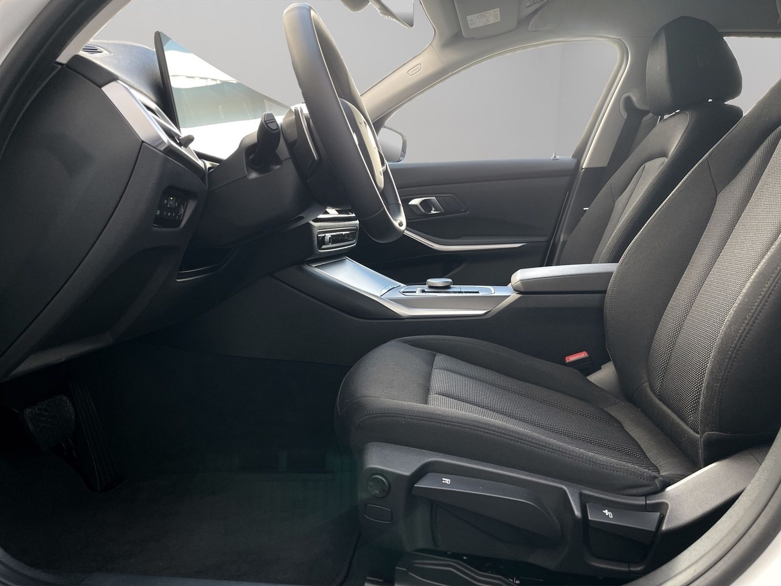 BMW 318i Touring Automatik Rückfahrkamera UPE 50.730 foto 9