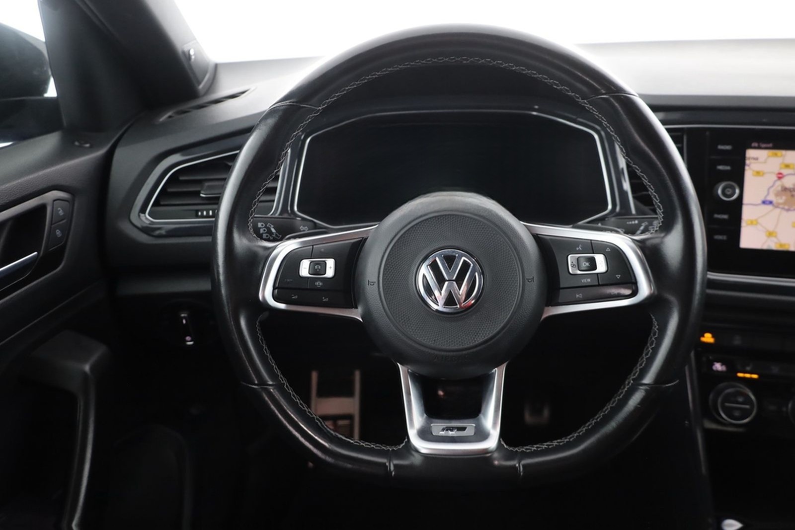 Volkswagen T-Roc 1.5 TSI DSG R-Line LED Navi ACC Kamera foto 14