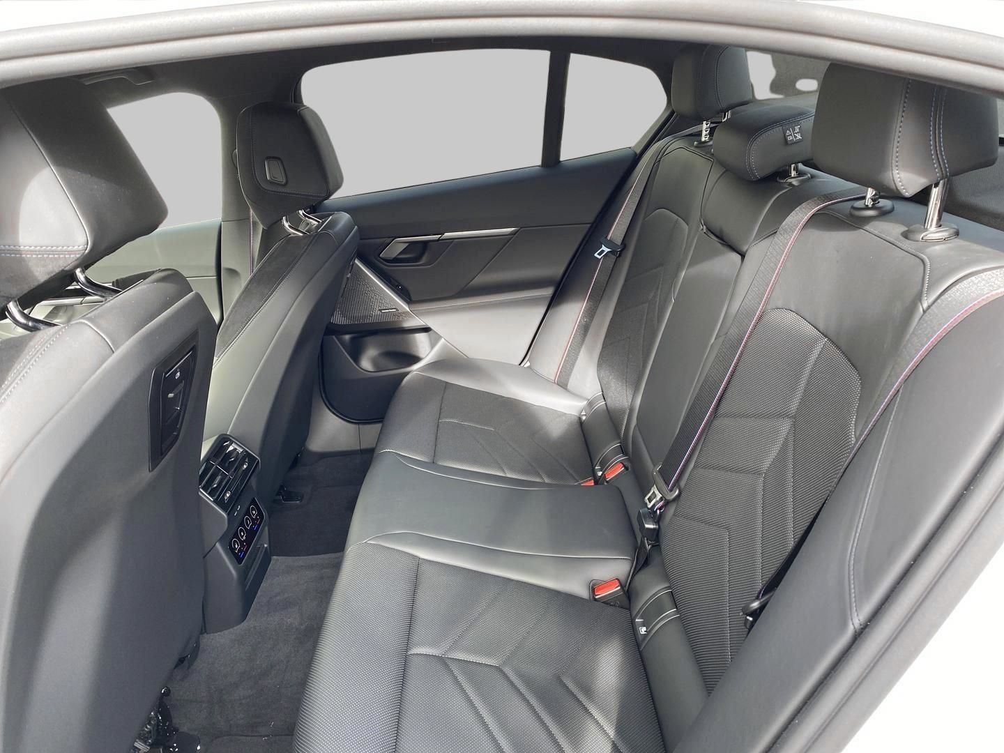 BMW 520 D M Sport Pro el. Sitze H/K Klimasitze LED I foto 8