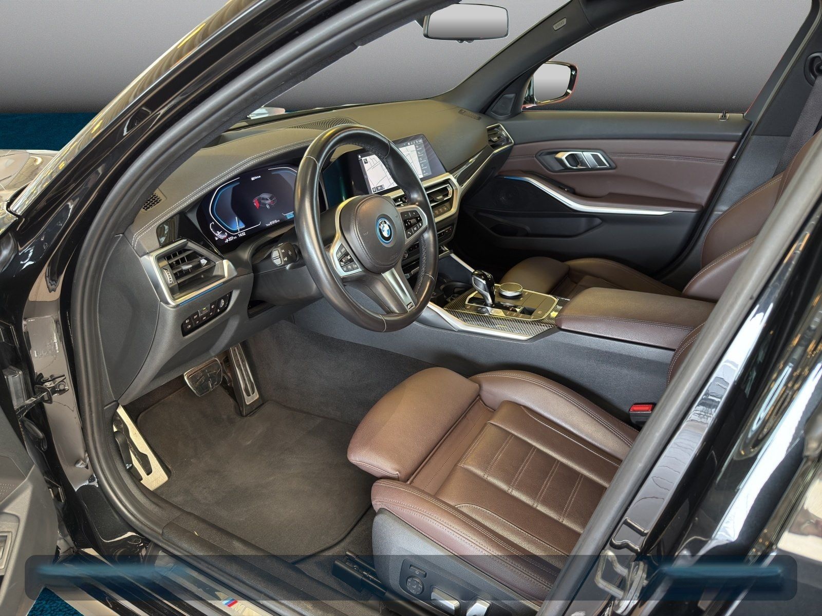 BMW 330e Touring Head-Up+AHK+Navi+Laser+ACC+SHZ+HiFi foto 11