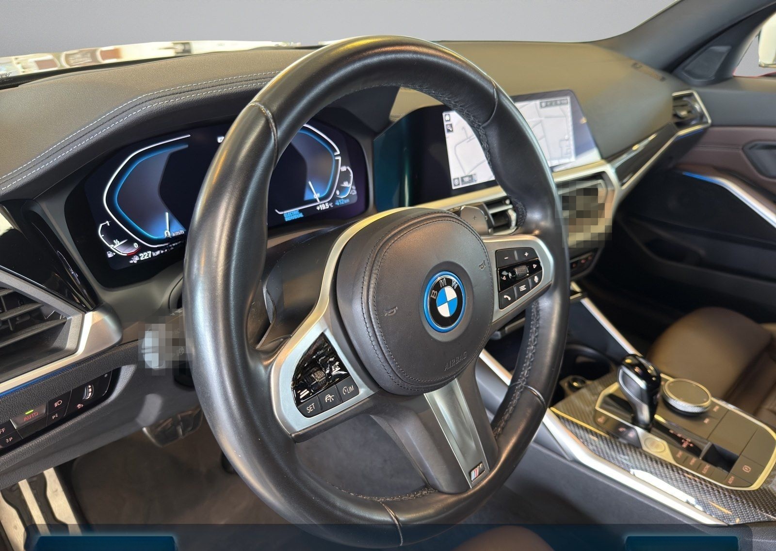 BMW 330e Touring Head-Up+AHK+Navi+Laser+ACC+SHZ+HiFi foto 12