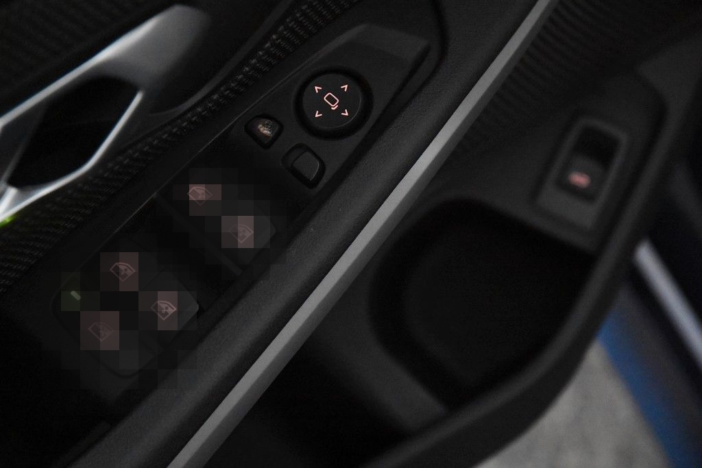 BMW 318i Touring*1.Hand*Navi*Standheizung*Park ass.* foto 19