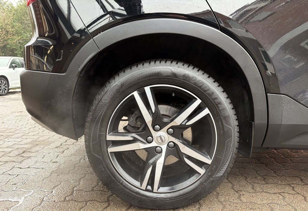 Volvo XC40 T4 Momentum Pro HARMAN/KARDON | KAMERA | NA foto 17