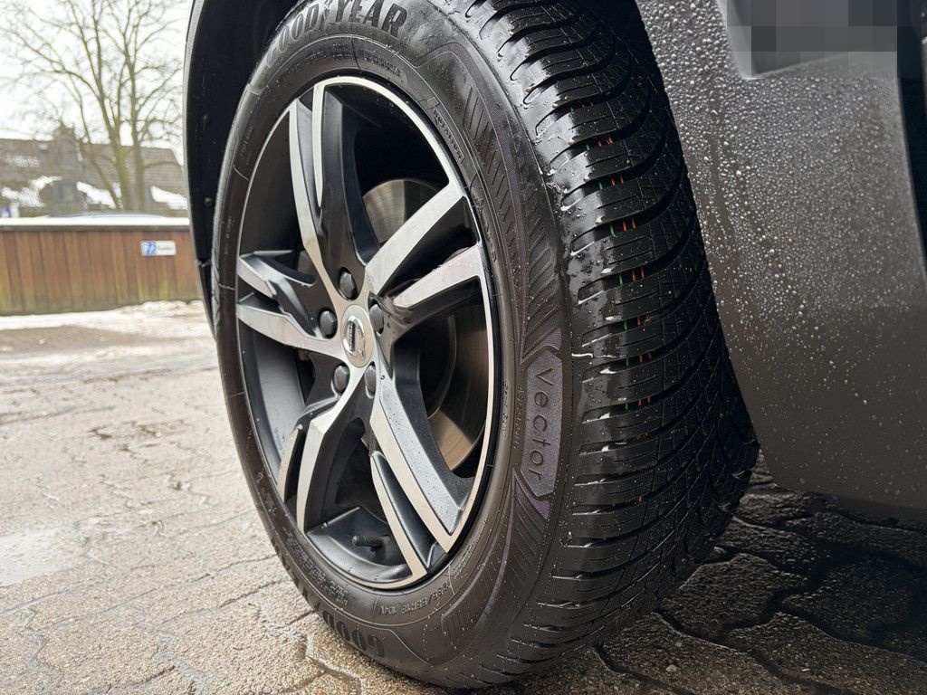 Volvo XC40 T4 Momentum Pro HARMAN/KARDON | KAMERA | NA foto 20